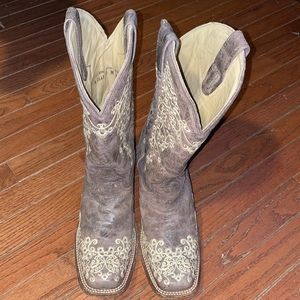 Corral handcrafted cowgirl boots size 9M